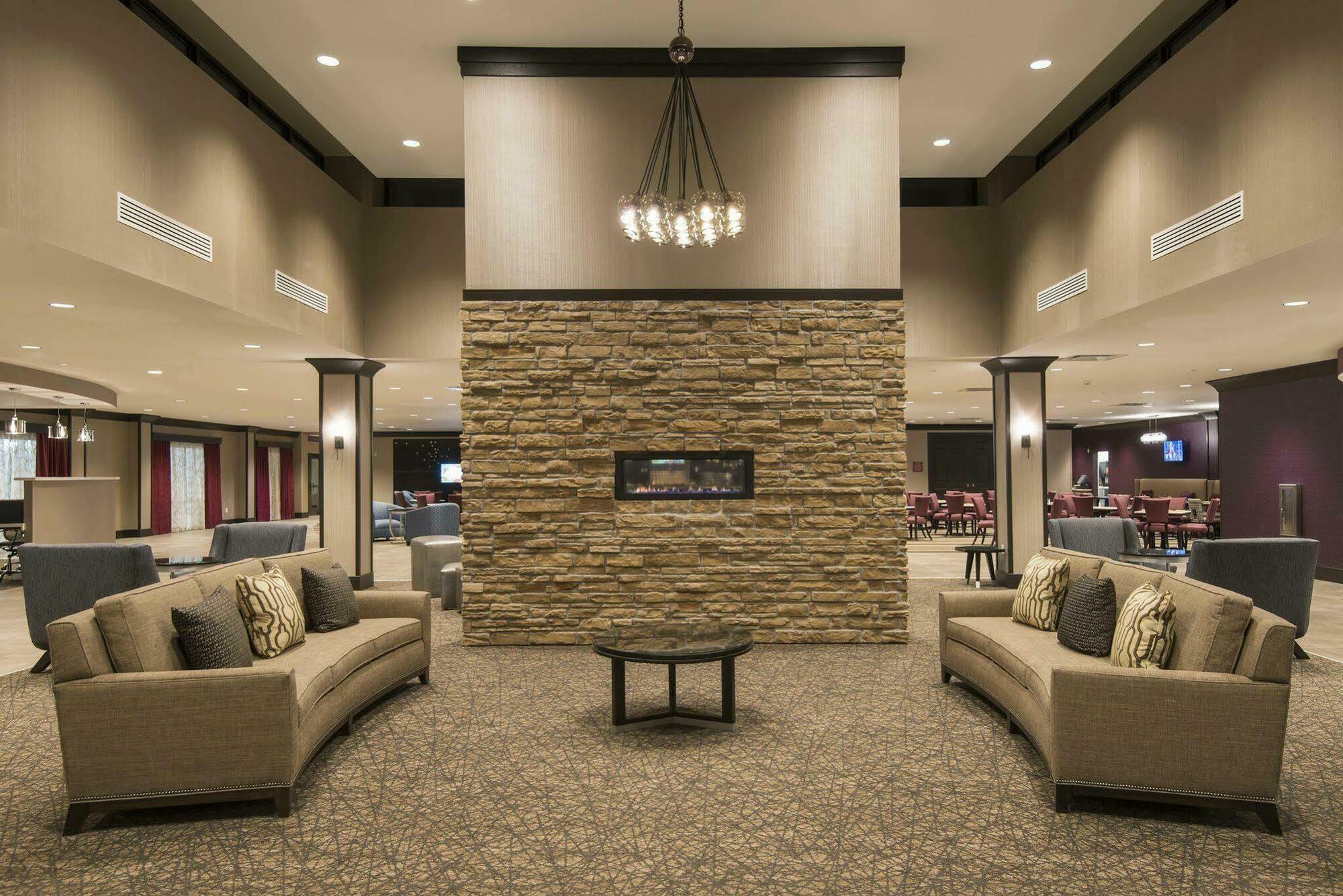 Hotel Doubletree By Hilton Schenectady Exterior foto